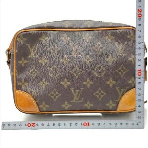 ❌Sold❌Authentic Louis Vuitton Trocadero 23 Cross - Picture 4 of 13